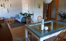 Art-Apartment mit Balkon